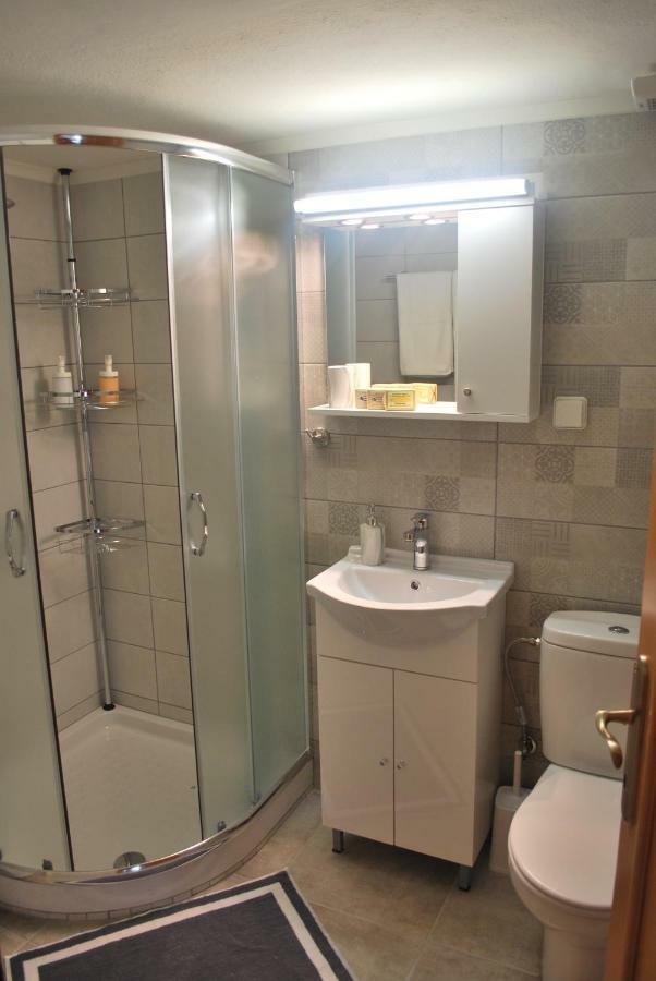 Cornelia Apartment PalaiónTsiflíkion Eksteriør bilde